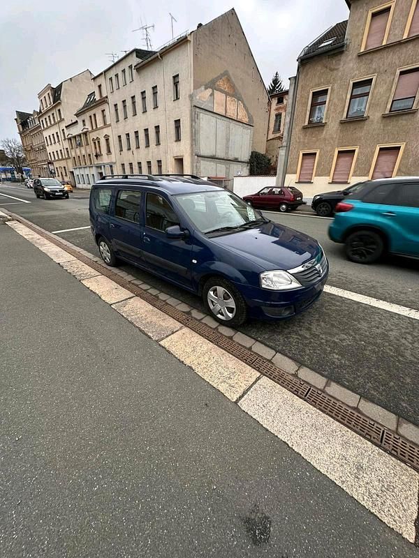 Gebraucht Dacia Logan 90 PS (66 kW) 2010 Blau Kombi