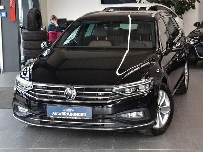 Gebraucht VW Passat Elegance 150 PS (110 kW) 2022 Schwarz Kombi