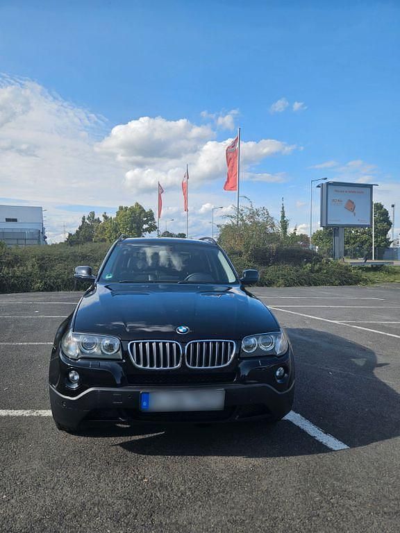 Schwarz Gebraucht 2010 BMW X3 SUV | 8.900 € (Fairer Preis) - Bild 1/4
