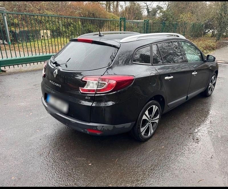 Gebraucht Renault Mégane GrandTour 131 PS (96 kW) 2011 Schwarz Kombi