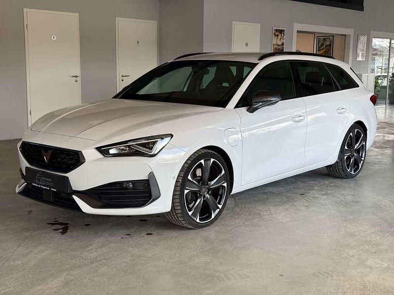 Gebraucht Cupra Leon VZ 245 PS (180 kW) 2023 Weiß Kombi