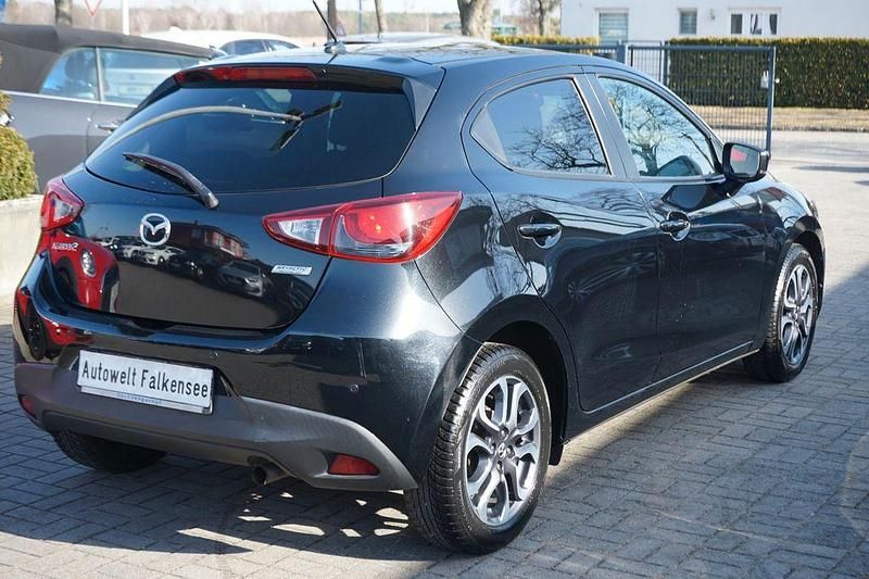 Gebraucht Mazda 2 Exclusive 90 PS (66 kW) 2018 Schwarz Limousine