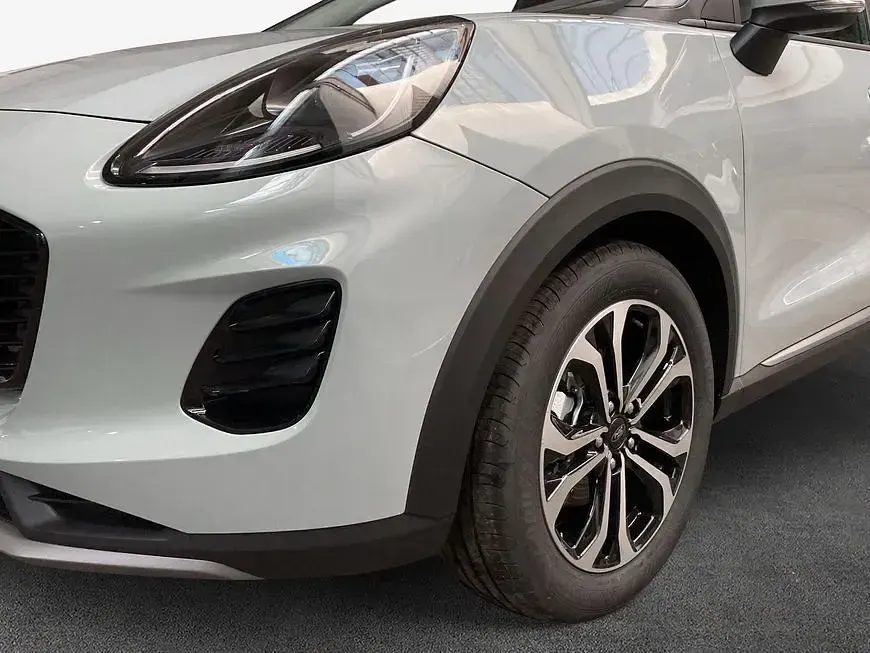 Neu Ford Puma Titanium 125 PS (91 kW) 2025 Grau SUV