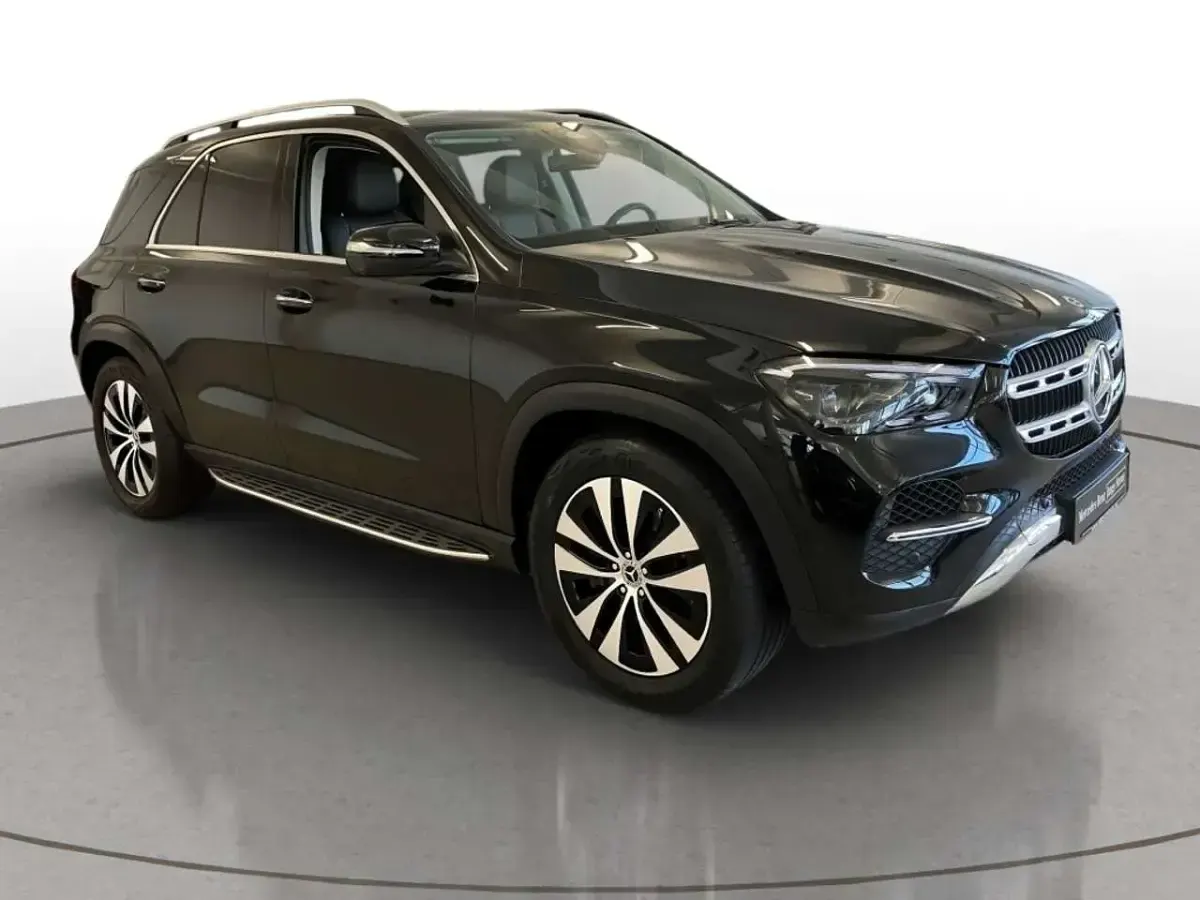 Gebraucht Mercedes GLE450 AMG 367 PS (269 kW) 2025 Metalliclack obsidianschwarz SUV