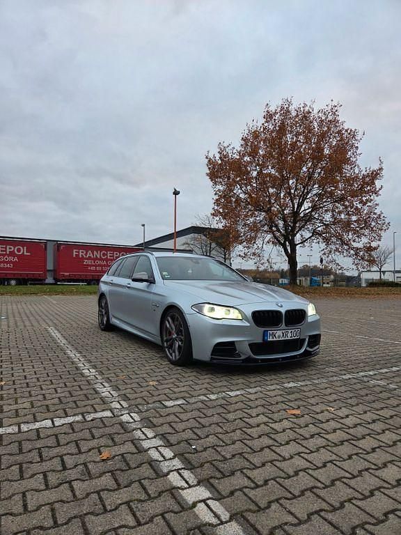 Gebraucht BMW M550 Performance 381 PS (280 kW) 2014 Silber Limousine