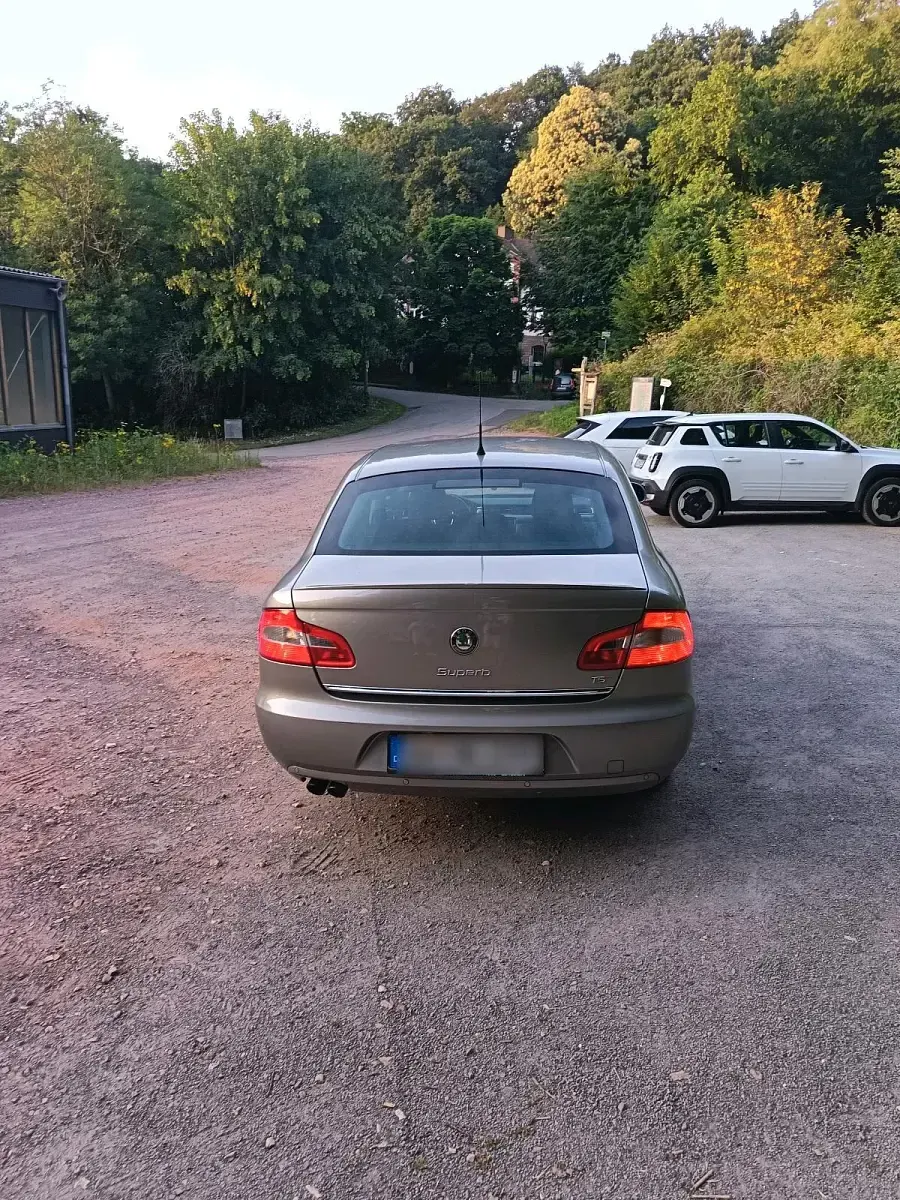 Gebraucht Skoda Superb 160 PS (117 kW) 2009 Limousine