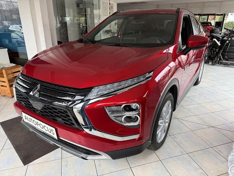 Gebraucht Mitsubishi Eclipse Cross Plus 98 PS (72 kW) 2022 Rot SUV