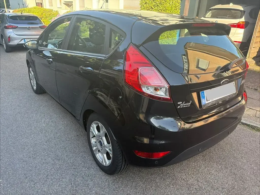 Gebraucht Ford Fiesta SYNC Edition 60 PS (44 kW) 2013 Schwarz Limousine