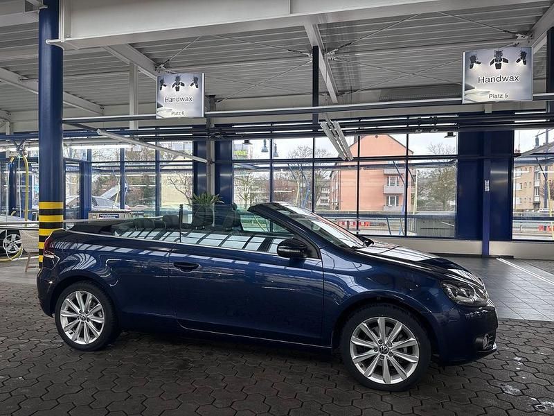 Gebraucht VW Golf Cabriolet 105 PS (77 kW) 2011 Blau Cabrio