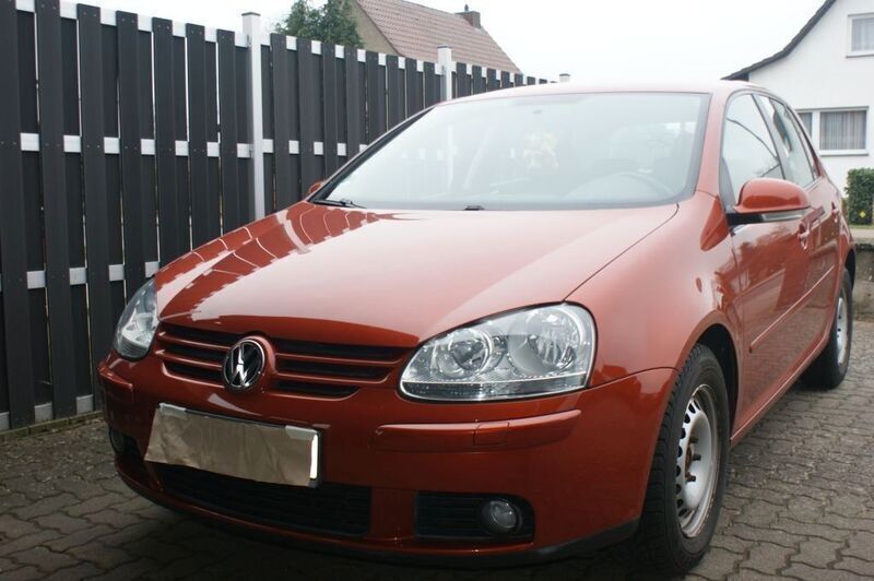 Orange Gebraucht 2007 VW Golf V Edition Limousine | 2.650 € (Guter Preis) - Bild 1/4