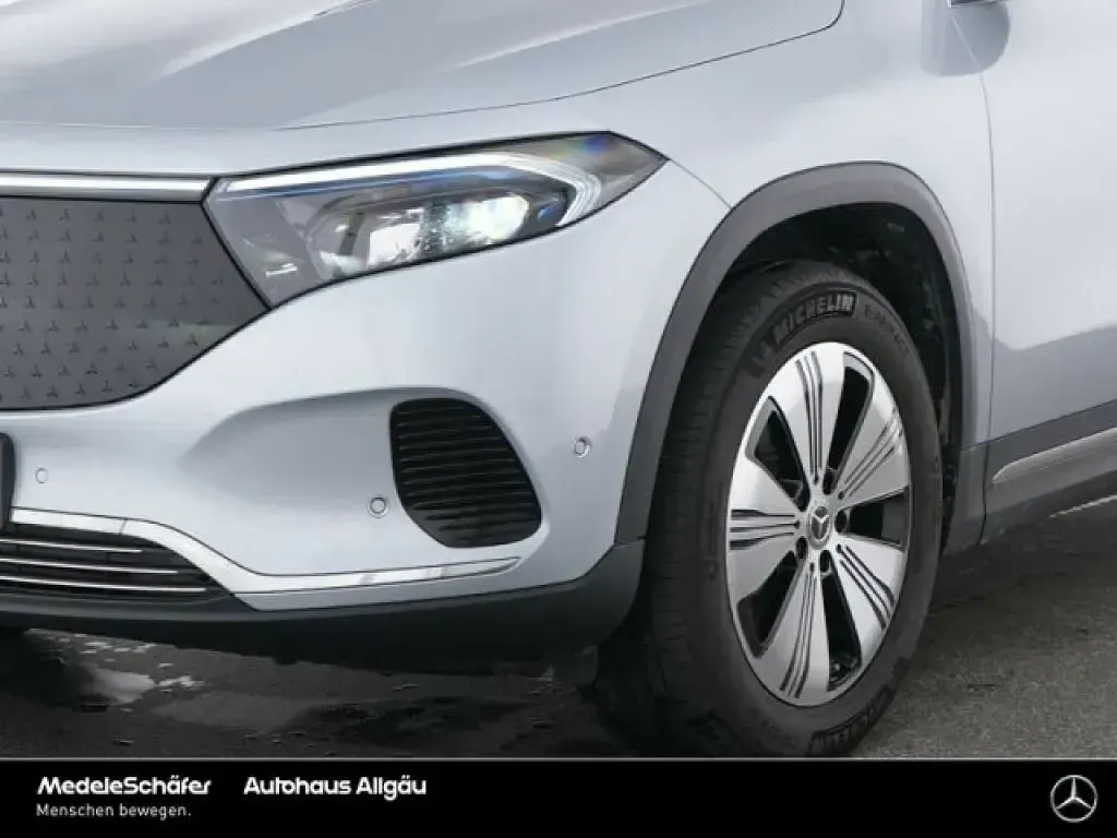 Gebraucht Mercedes EQA300 167 kW (228 PS) 2025 Lack hightechsilber (metallic) SUV