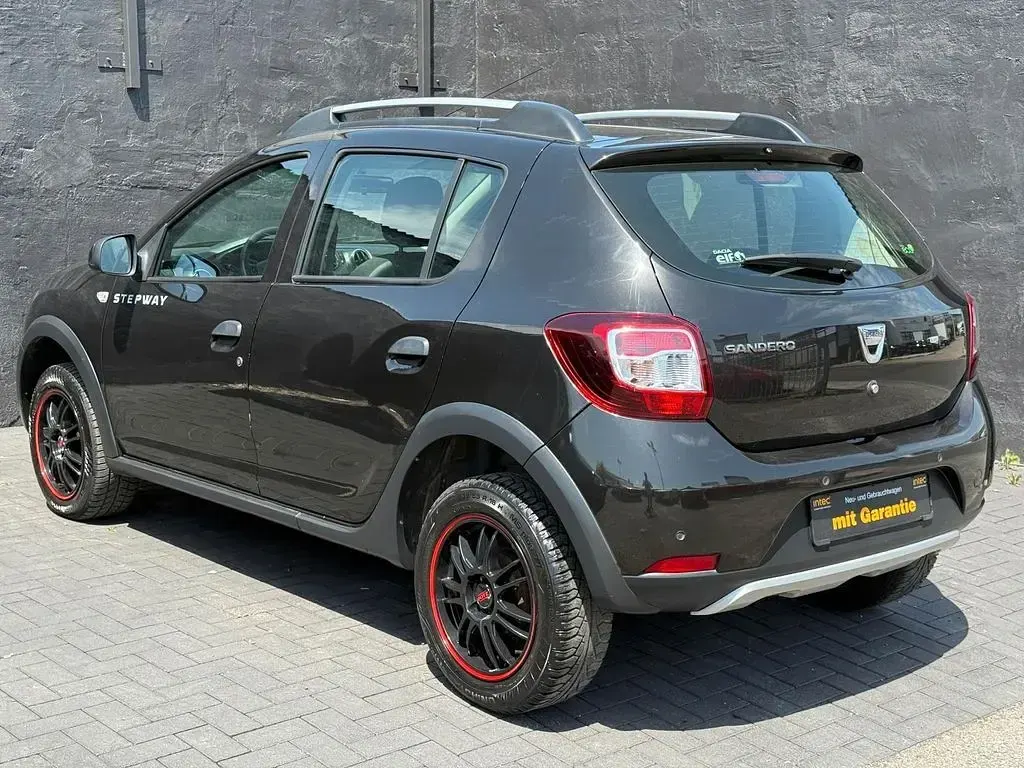 Gebraucht Dacia Sandero Prestige 90 PS (66 kW) 2013 Schwarz SUV