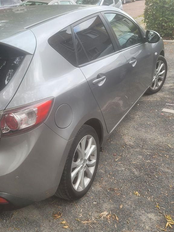 Grau Gebraucht 2009 Mazda 3 Sports-Line Limousine | 4.500 € (Fairer Preis) - Bild 1/4