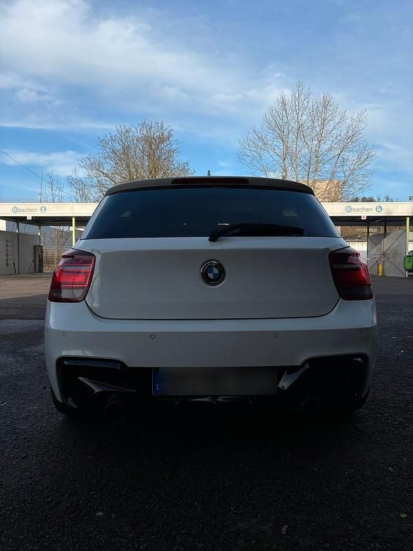 Gebraucht BMW 116 M Sport 150 PS (110 kW) 2012 Weiß Kleinwagen