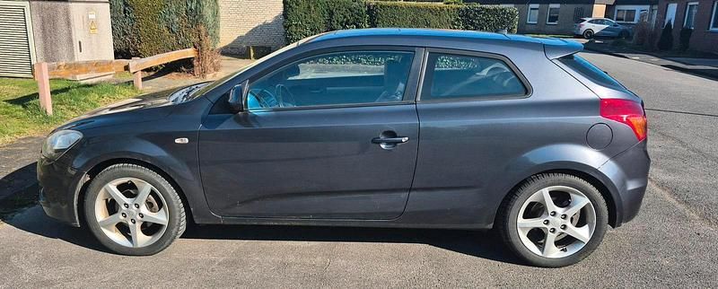 Gebraucht Kia ProCeed EX 140 PS (102 kW) 2008 Blau Kleinwagen