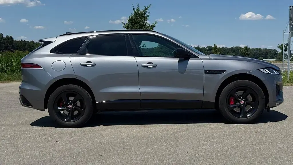 Gebraucht Jaguar F-Pace R-Dynamic 300 PS (220 kW) 2023 Grau SUV