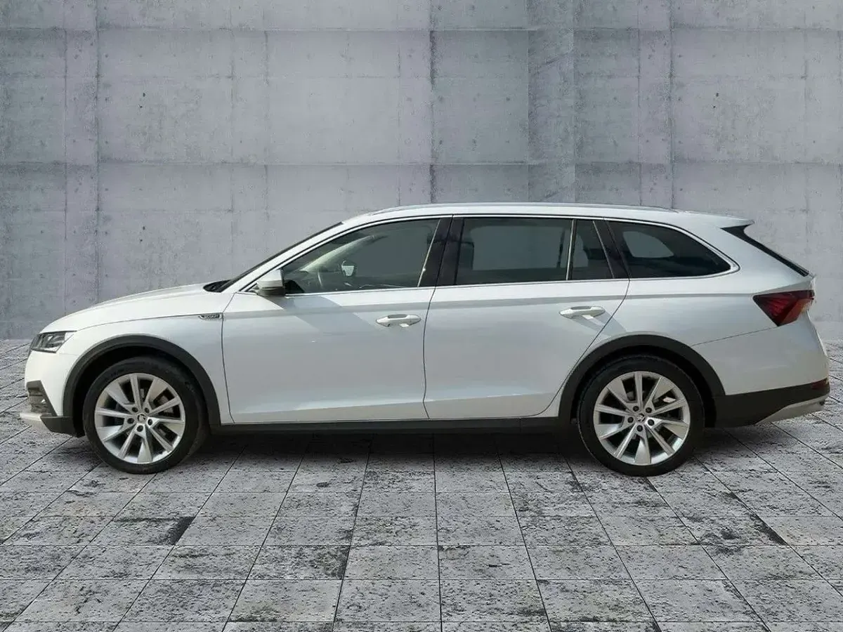 Gebraucht Skoda Octavia 200 PS (147 kW) 2022 Weiß Kombi