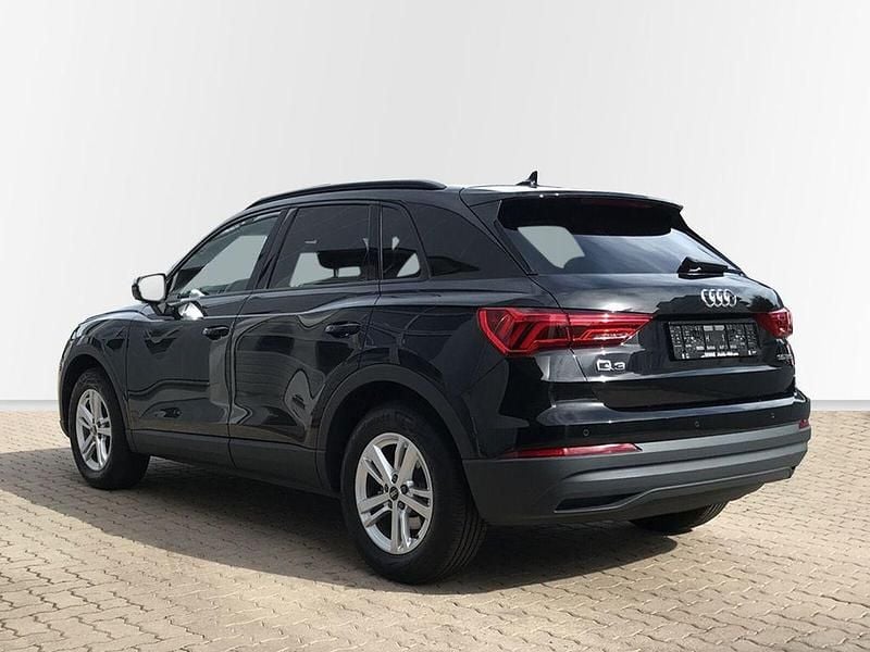Gebraucht Audi Q3 150 PS (110 kW) 2024 Mythosschwarz SUV