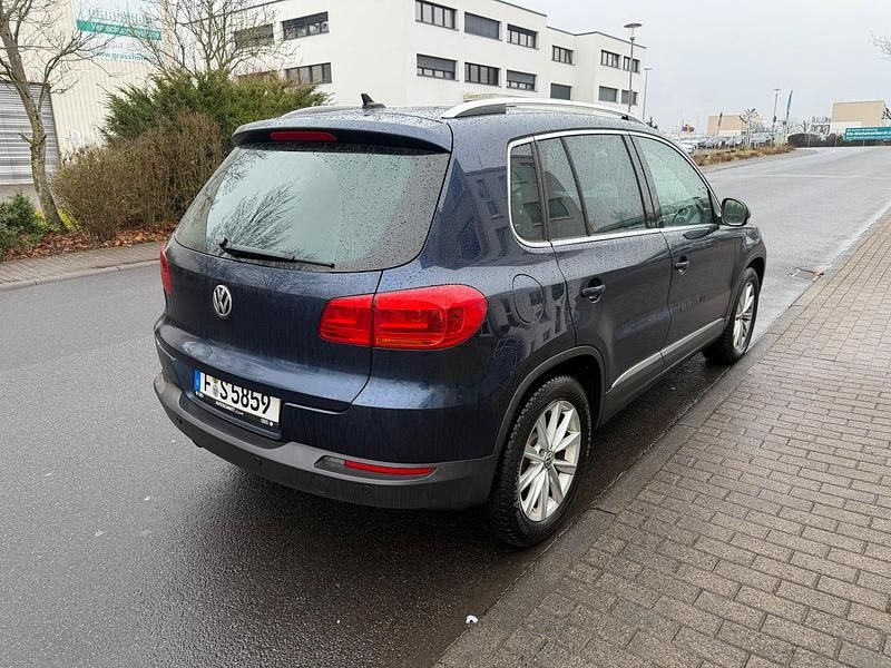 Gebraucht VW Tiguan 145 PS (106 kW) 2014 Blau SUV
