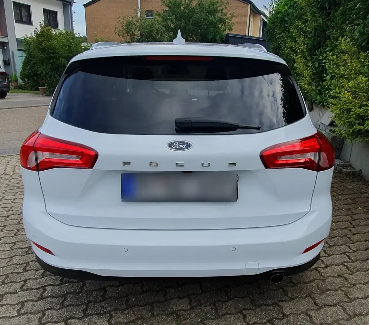 Gebraucht Ford Focus 125 PS (91 kW) 2019 Weiß Kombi