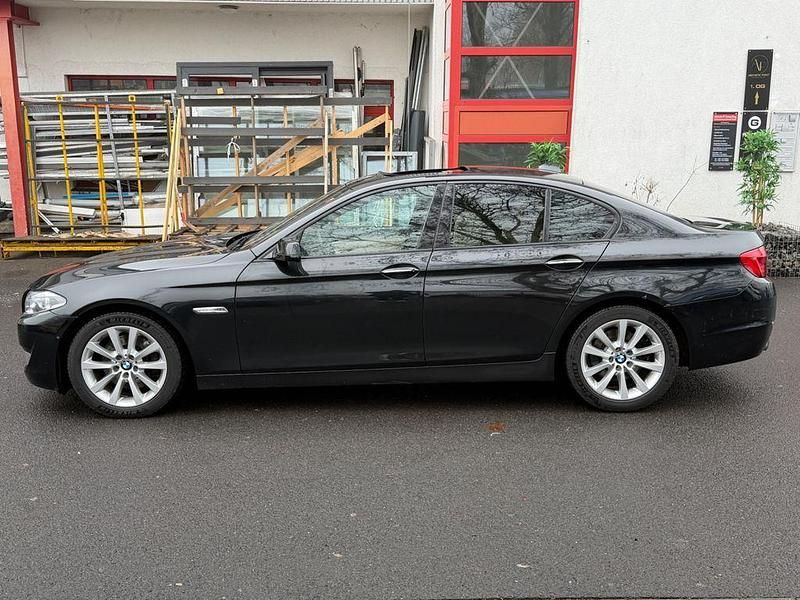 Gebraucht BMW 525 Shadowline 204 PS (150 kW) 2010 Schwarz Limousine