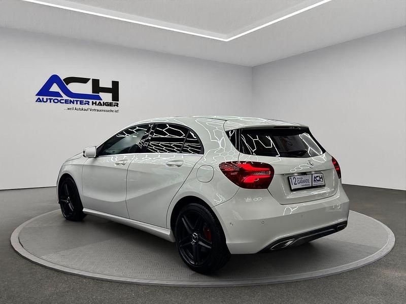 Gebraucht Mercedes A180 122 PS (89 kW) 2016 Weiß Limousine