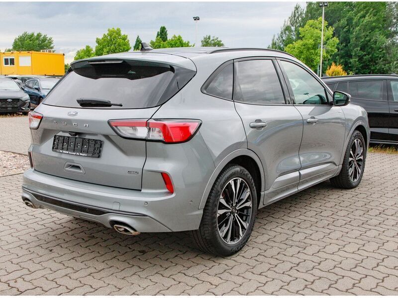 Gebraucht Ford Kuga ST-Line X 224 PS (164 kW) 2021 Silber / solarsilber SUV