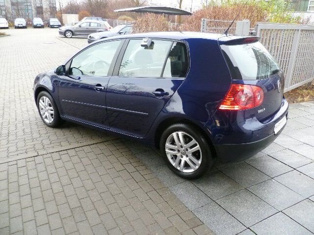 Gebraucht VW Golf V Trendline 80 PS (58 kW) 2007 Blau metallic Limousine