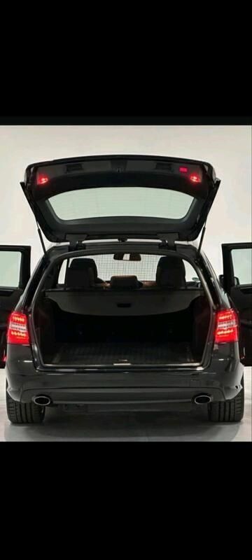 Schwarz Gebraucht 2010 Mercedes E200 Kombi | 13.700 € (Teuer) - Bild 1/4