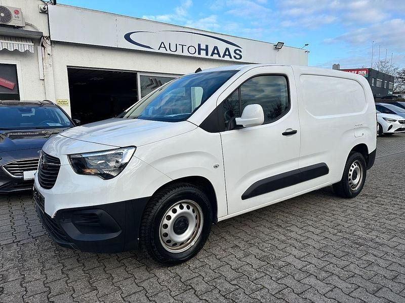 Weiß Gebraucht 2021 Opel Combo Edition Van / Kleinbus | 11.390 € (Fairer Preis) - Bild 1/4
