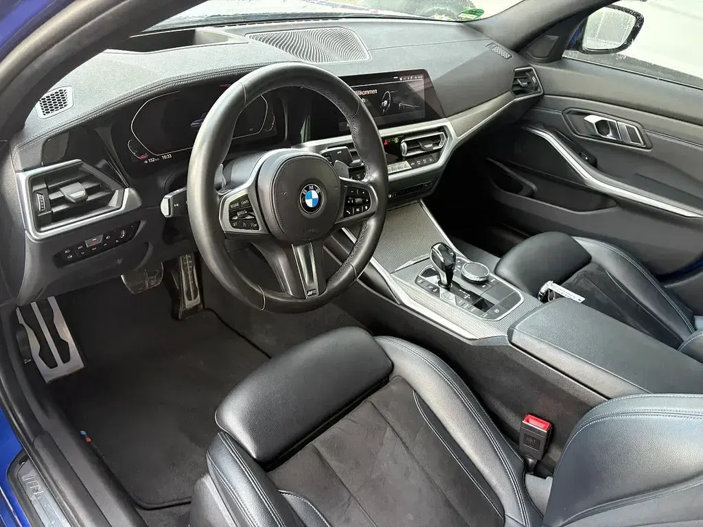Gebraucht BMW 320 M Sport 190 PS (139 kW) 2019 Blau Limousine