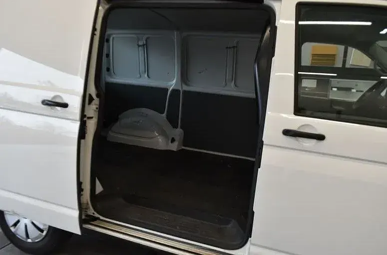Gebraucht VW Transporter 110 PS (80 kW) 2022 Weiß Van
