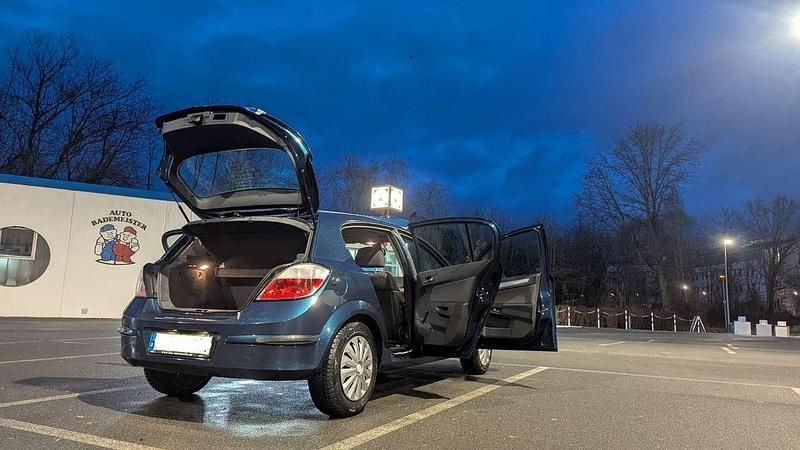 Gebraucht Opel Astra 105 PS (77 kW) 2006 Limousine