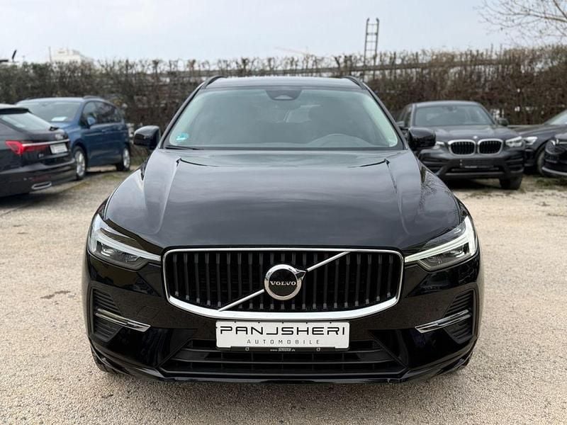 Gebraucht Volvo XC60 Core 197 PS (144 kW) 2022 Schwarz SUV