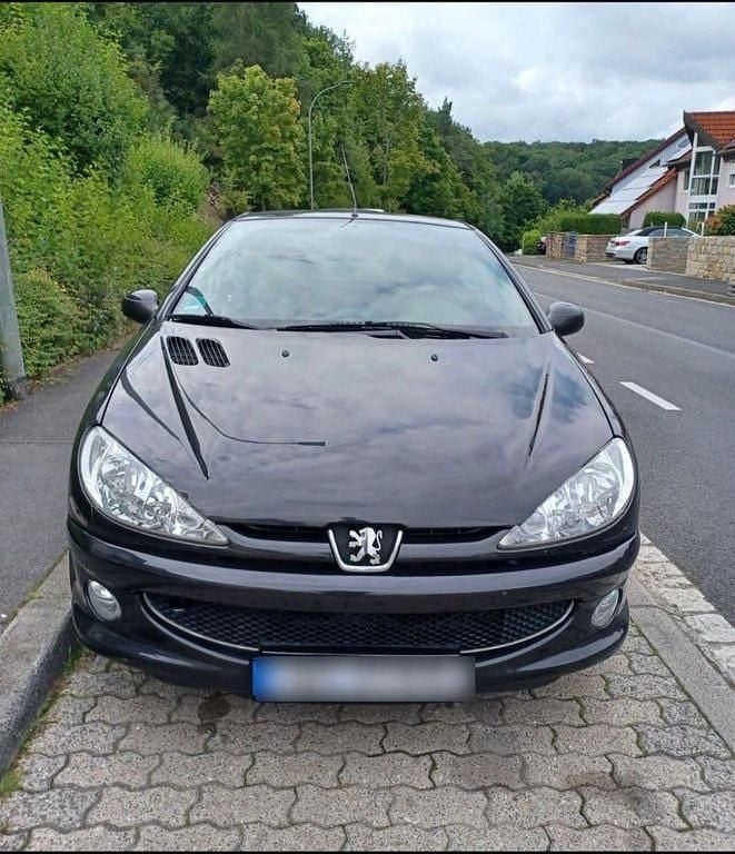 Gebraucht Peugeot 206 CC 109 PS (80 kW) 2005 Schwarz Cabrio