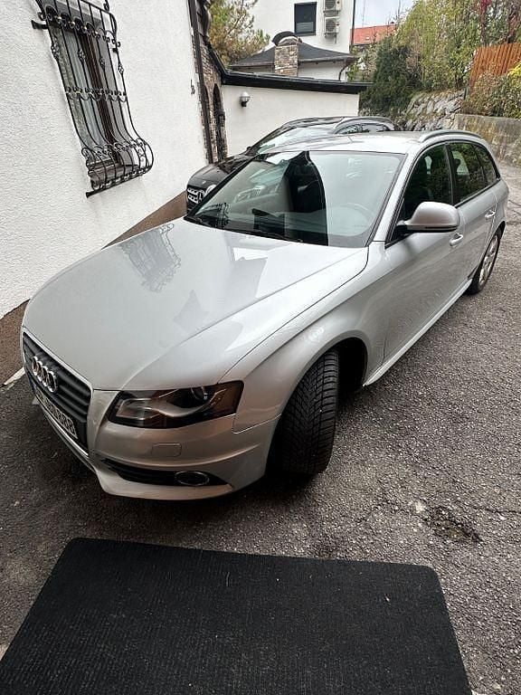 Silber Gebraucht 2009 Audi A4 S-Line Kombi | 3.890 € (Superpreis) - Bild 1/4