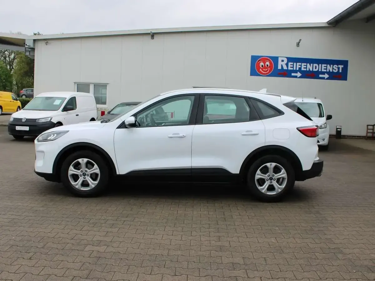 Gebraucht Ford Kuga Cool & Connect 120 PS (88 kW) 2022 Weiß SUV