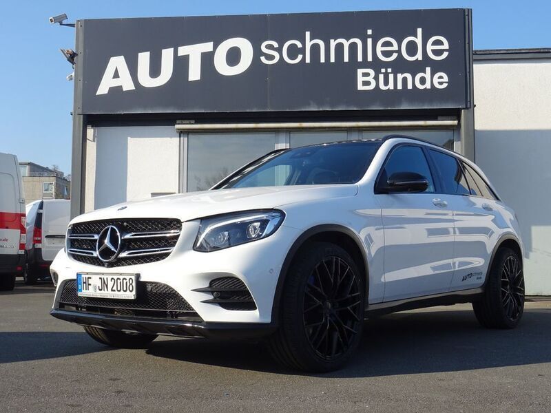 Weiß Gebraucht 2016 Mercedes GLC220 AMG line SUV | 24.900 € (Etwas zu teuer) - Bild 1/2