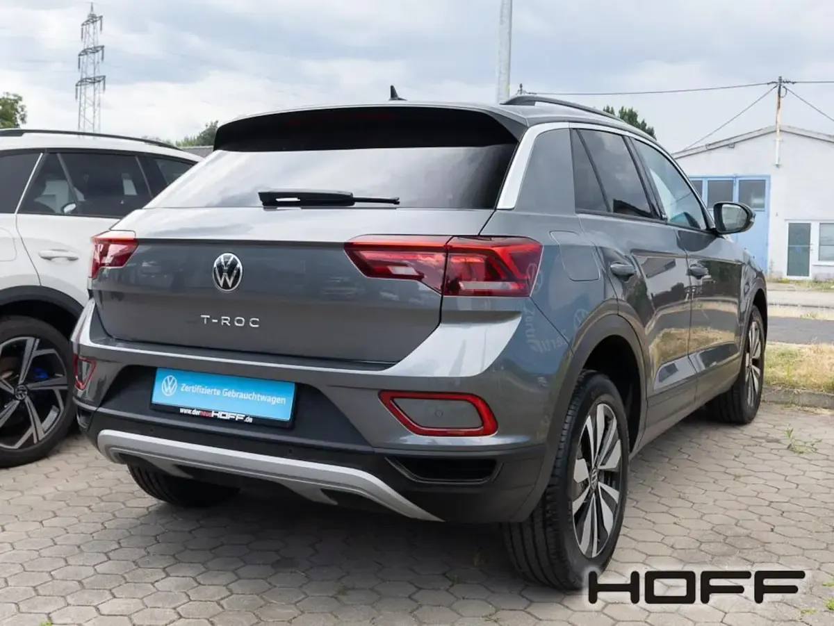 Gebraucht VW T-Roc Move 150 PS (110 kW) 2023 Grau SUV