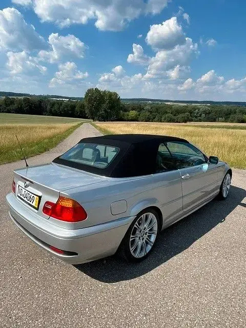 Gebraucht BMW 325 Cabriolet Performance 192 PS (141 kW) 2003 Silber Cabrio
