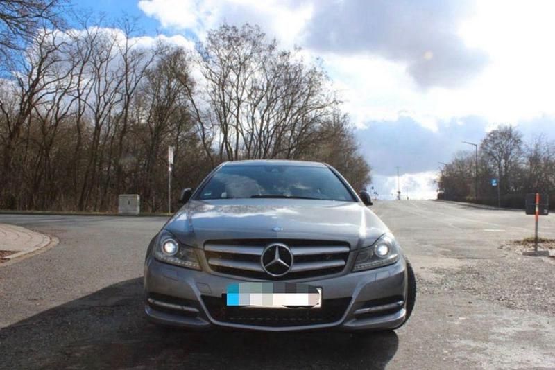 Gebraucht Mercedes C350 306 PS (225 kW) 2012 Schwarz Coupé
