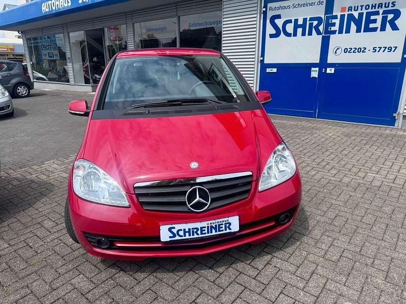 Gebraucht Mercedes A160 95 PS (69 kW) 2010 Rot Kleinwagen