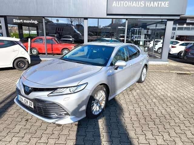 Gebraucht Toyota Camry Executive 178 PS (130 kW) 2019 Silber 1f7 Limousine