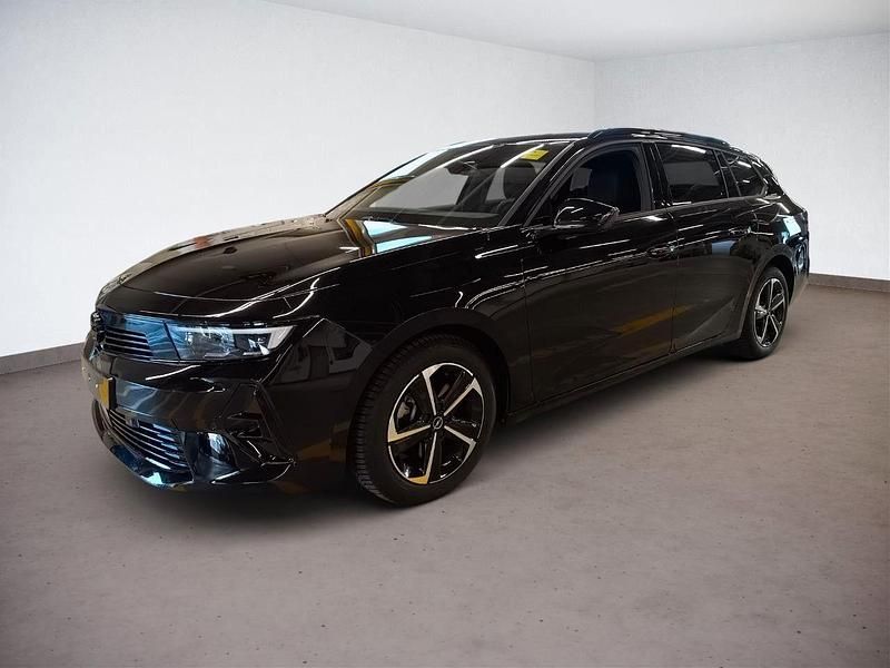 Gebraucht Opel Astra 131 PS (96 kW) 2024 Schwarz Kombi
