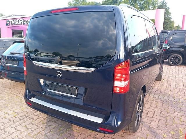 Cavansitblau metallic cavansitblau metallic Gebraucht 2022 Mercedes V220 Edition Van / Kleinbus | 54.475 € (Teuer) - Bild 1/4