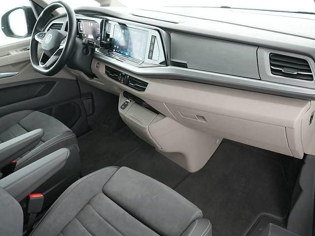 Second-hand VW Multivan Life 150 CP (110 kW) 2025 Gri Monovolum