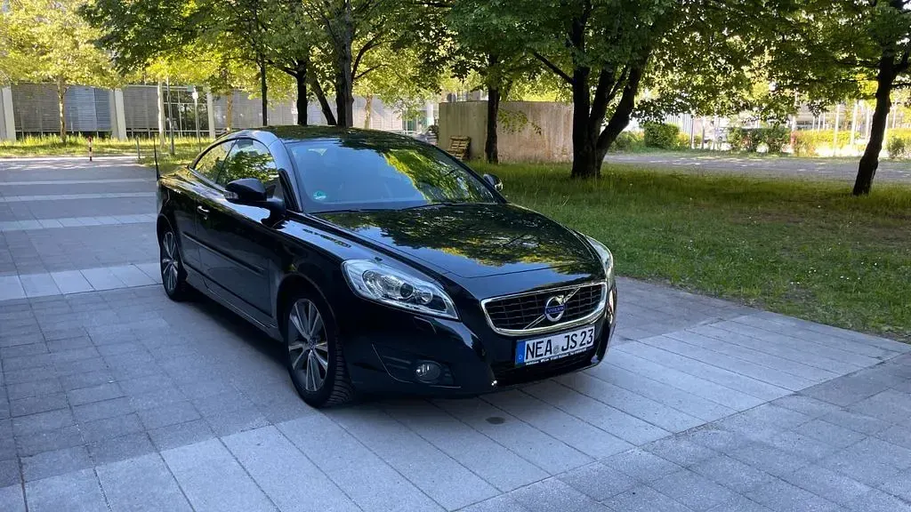 Gebraucht Volvo C70 Summum 150 PS (110 kW) 2012 Schwarz Cabrio