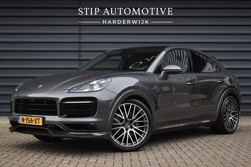 Gebraucht Porsche Cayenne 462 PS (339 kW) 2022 Grau SUV