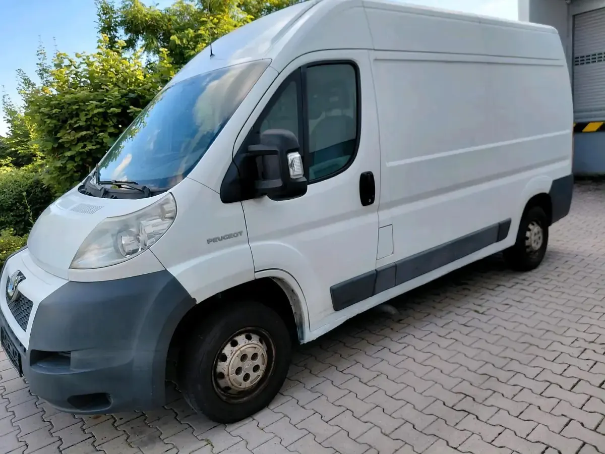 Gebraucht Peugeot Boxer 101 PS (74 kW) 2009 Weiß Van