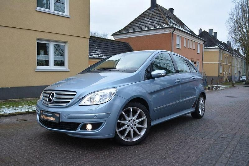 Gebraucht Mercedes B180 Elegance 109 PS (80 kW) 2007 Blau Van / Kleinbus